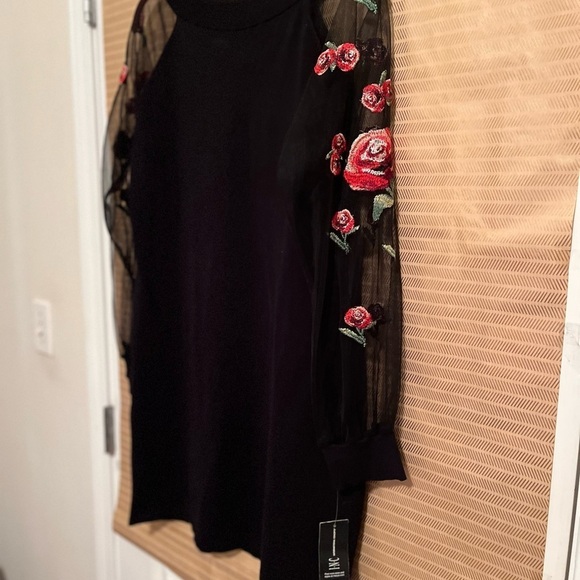INC~DRESS/ TUNIC~BLACK~SHEER FLORAL ARMS~DESIGN~LG - Picture 6 of 6